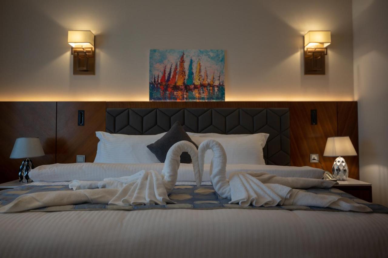 The Seven Hotel Manama Eksteriør bilde