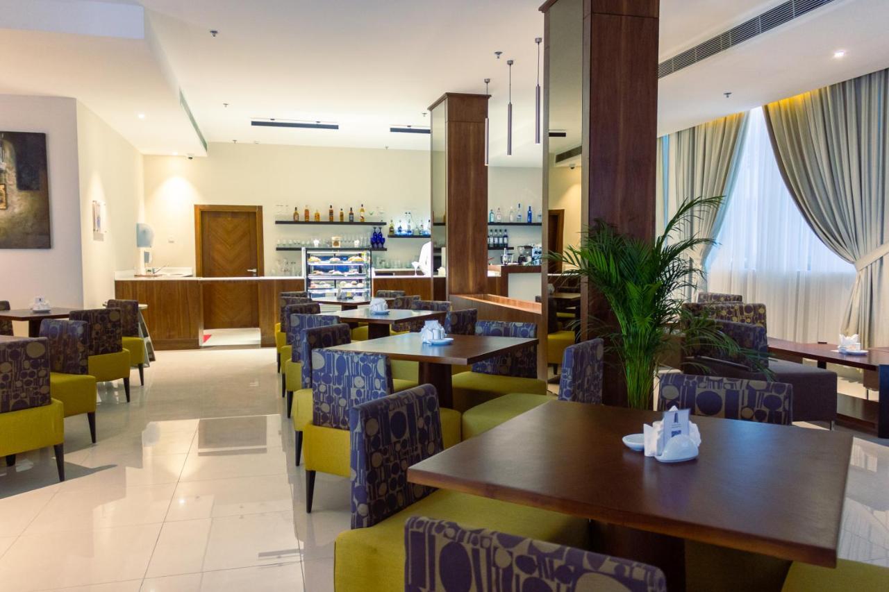 The Seven Hotel Manama Eksteriør bilde